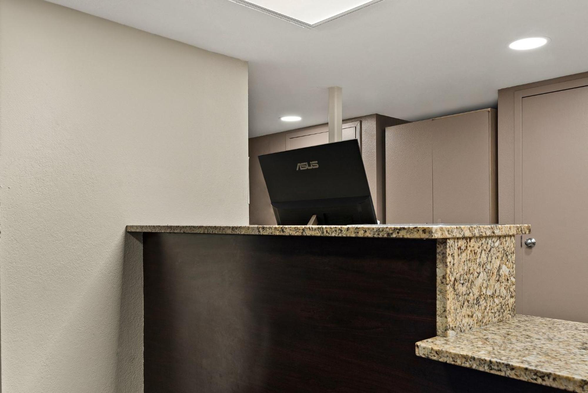 Red Roof Inn Spartanburg - I-85 Екстер'єр фото