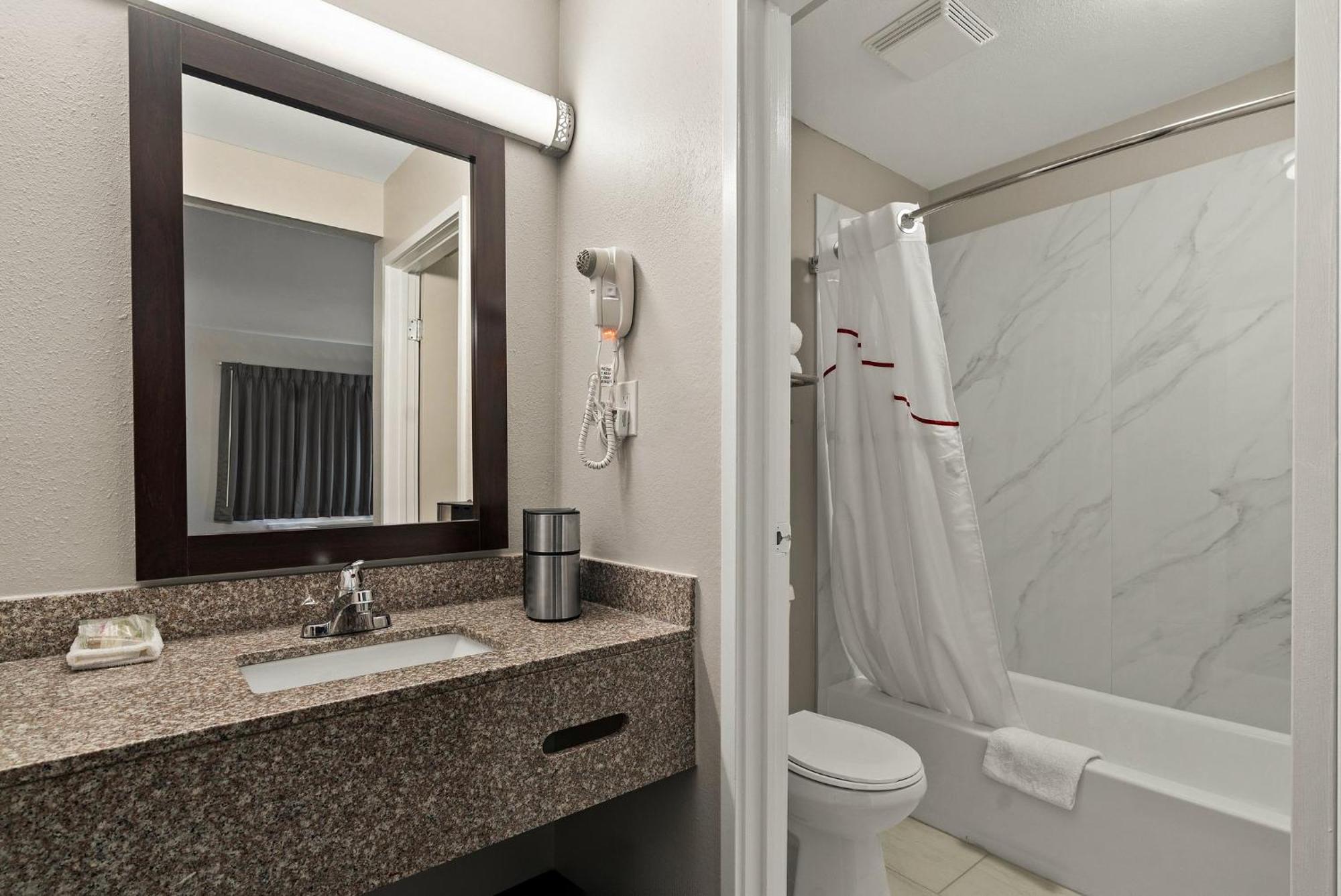 Red Roof Inn Spartanburg - I-85 Екстер'єр фото