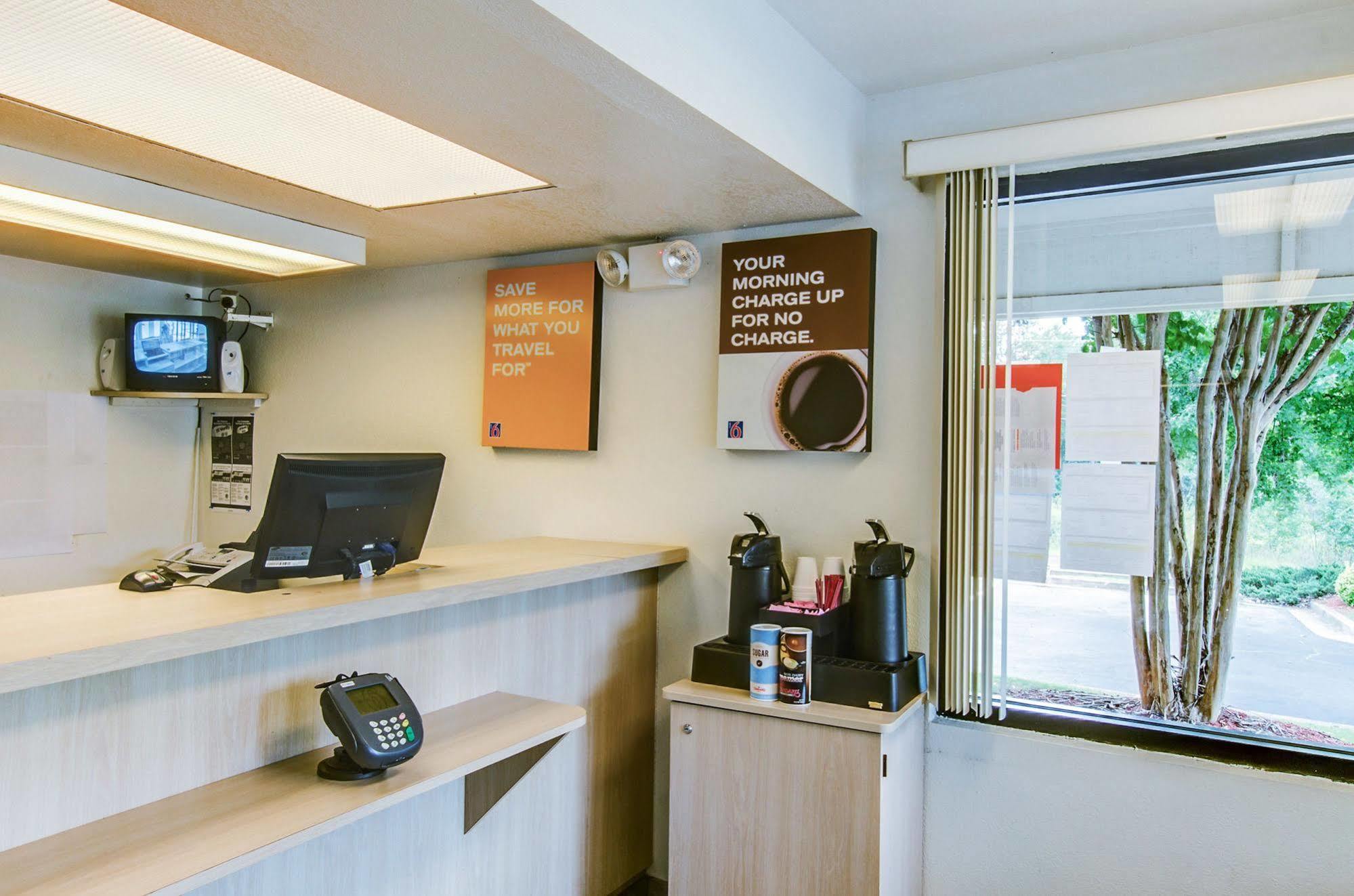 Red Roof Inn Spartanburg - I-85 Екстер'єр фото